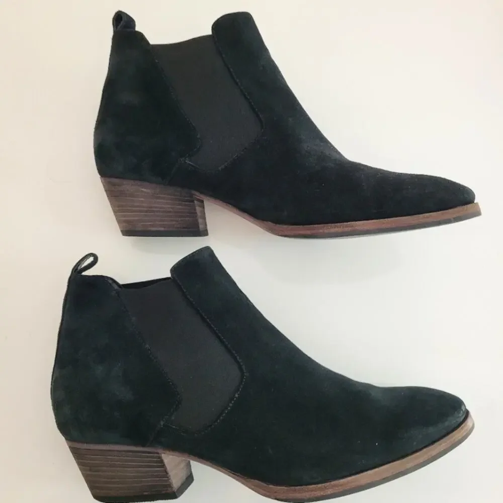 Aquatalia Black Suede Fiona Chelsea Boots Chunky Heel 8.5